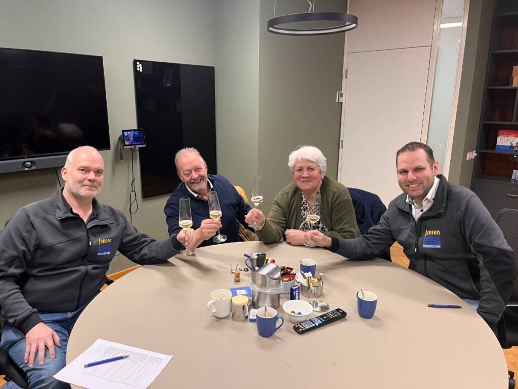 Foto tekenmoment Jansen Pompentechniek Demri